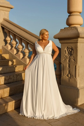 Monica Loretti 8285 Plus #2 frontface vertical thumbnail