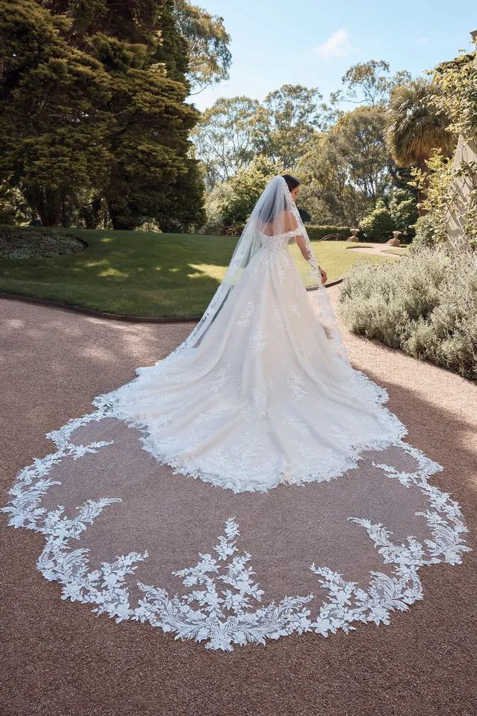 Sophia Tolli Première | Sophia Tolli - ST625VEIL | Sophia Tolli