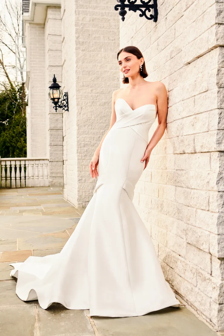 Bridal Gowns Kelly Faetanini