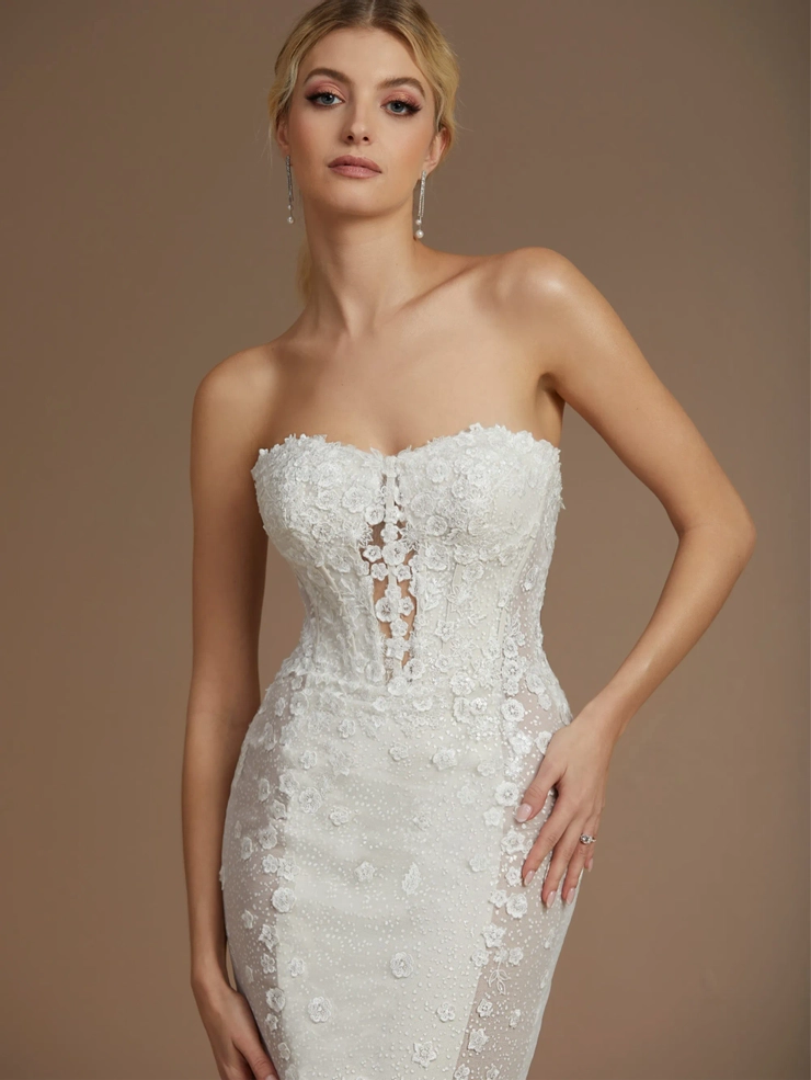 Christina Wu Brides Style #15857 #4 frontface vertical cropped picture