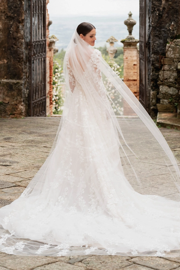 Justin Alexander Signature Style #99289 #6 backface vertical picture