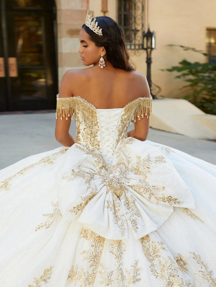 LizLúo Quince Style #26060 #4 backface vertical cropped picture