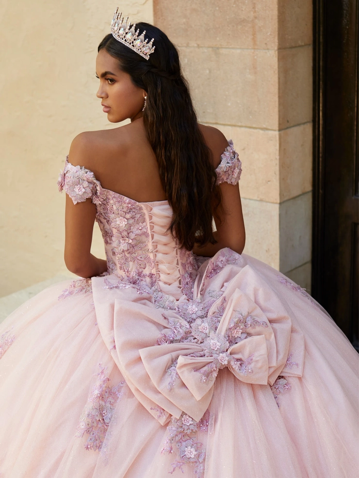 LizLúo Quince Style #26061 #5 backface vertical cropped picture