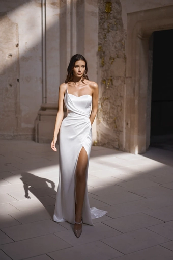 Alon Livne Luisa #0 default frontface vertical thumbnail