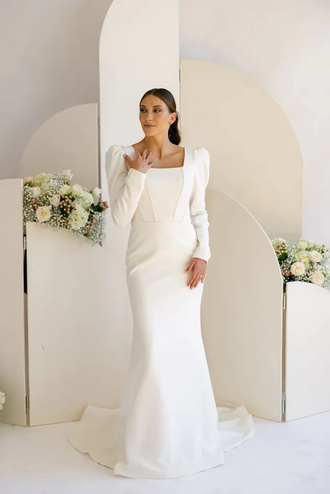 White Rose Cade Mod The Bride Room