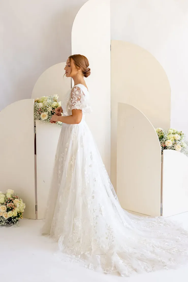 White Rose Bridal | The Bride Room - Harper Mod | The Bride Room