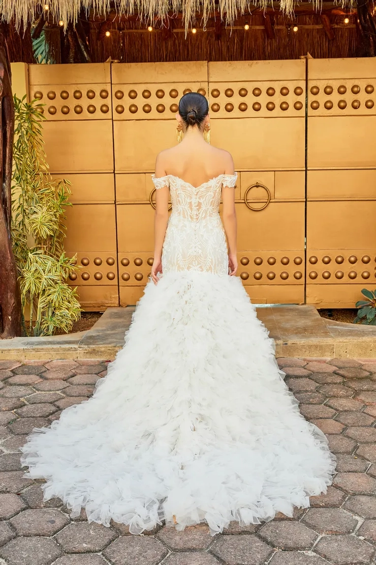 Madison James Backface Thumbnail Image