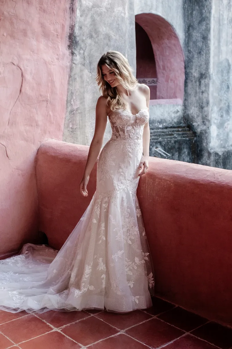 Abella Cypress Style #E358 #1 frontface vertical picture