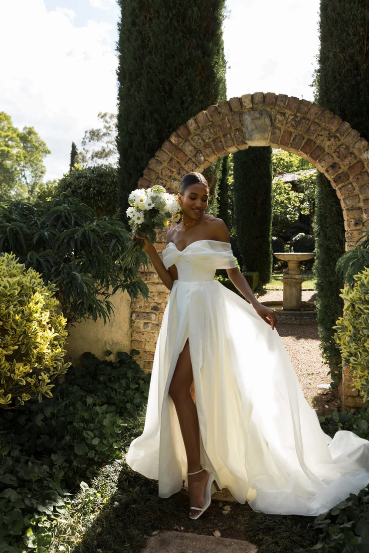 Madi Lane Prestyn Wedding Dress | Adore Bridal Morton, IL