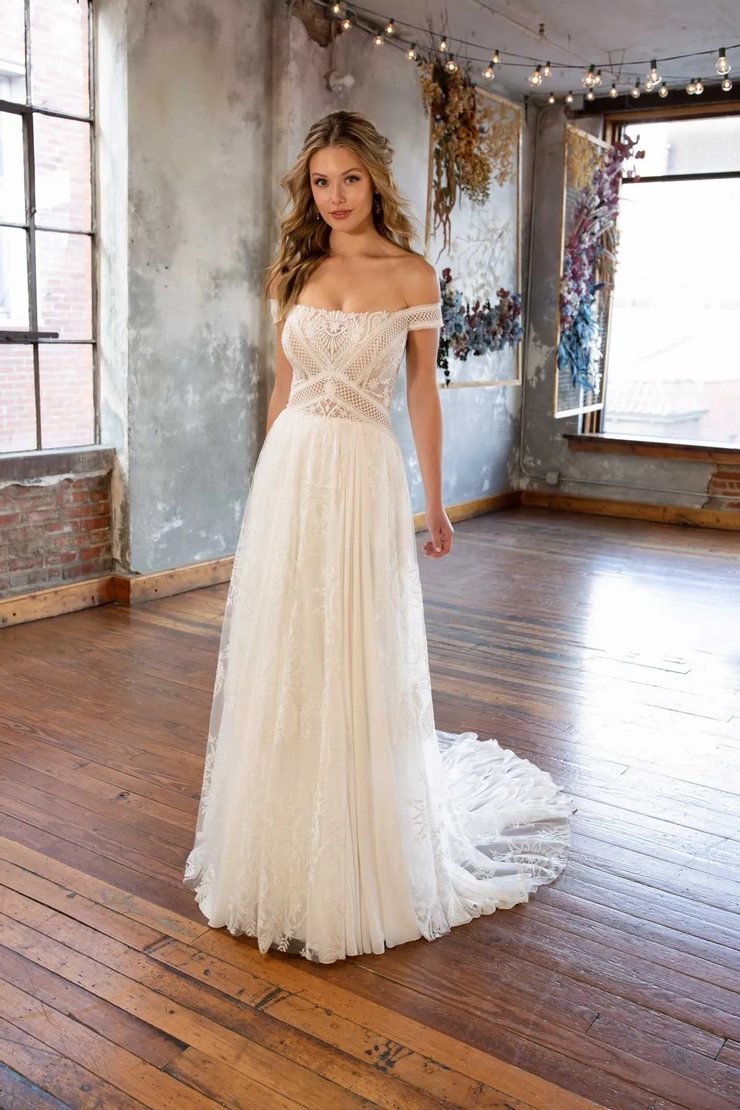 All Who Wander - Maddox | Bridal Elegance Studio