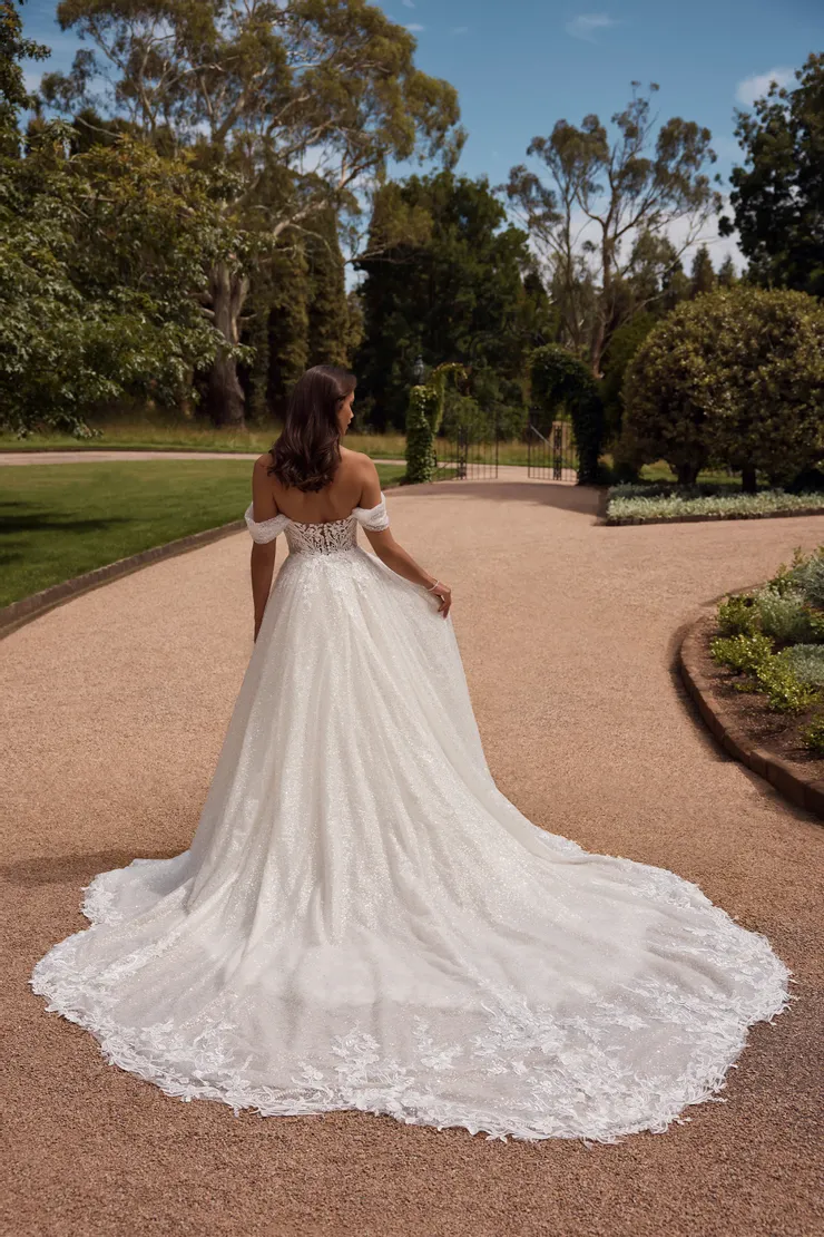 Sophia Tolli Première Backface Thumbnail Image