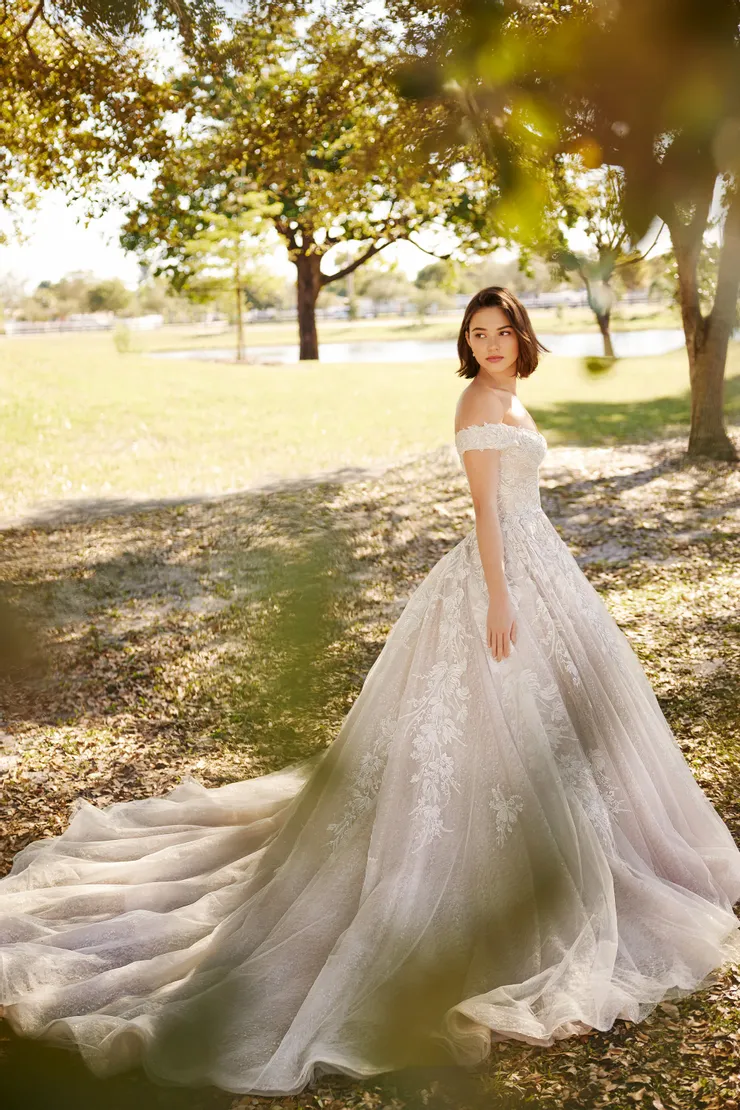 The Luxe Collection Teodora Backface Thumbnail Image