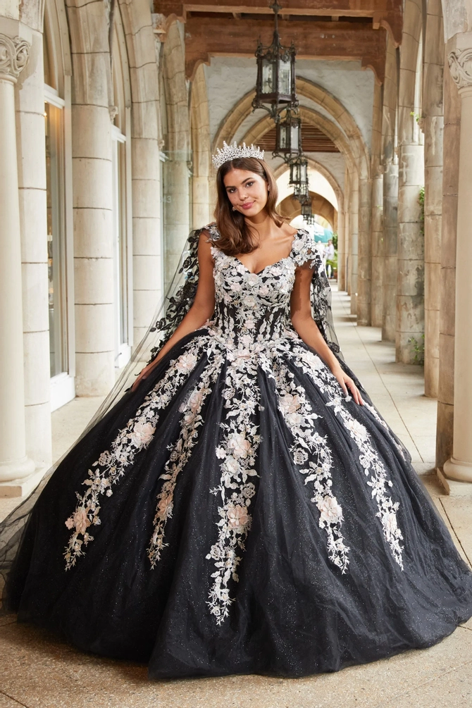 Sophia Thomas Quinceanera Q125 Nikki’s Glitz and Glam Boutique Prom