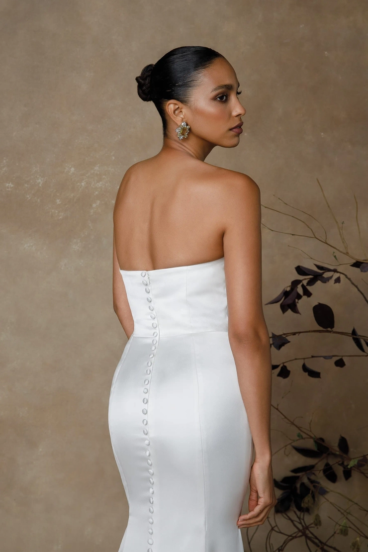 Justin Alexander 88320 #3 backface vertical cropped picture