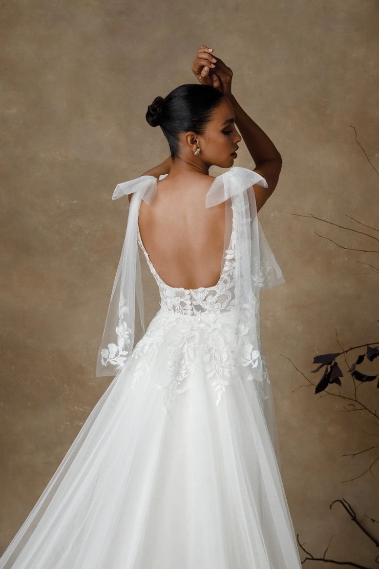 Justin Alexander Style #88326DT #4 backface vertical cropped picture