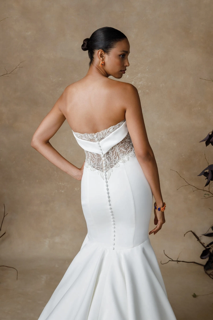 Justin Alexander 88335 #3 backface vertical cropped picture