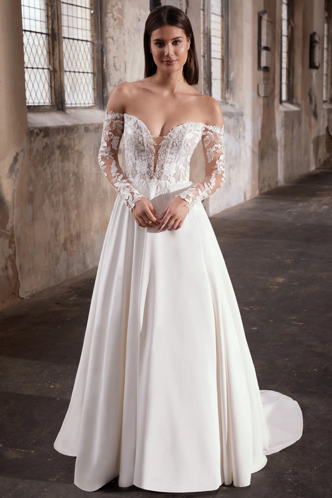 【Bru.】ストーンアイランド　チノベージュ（W33.Type SK） Justin Alexander | The Bridal Room - 11286 | The Bridal Room