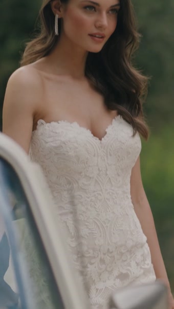 Allure Bridal Style #A1304 #1 autoplay loop mute thumbnail